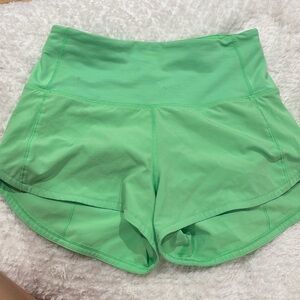 Lululemon green high rise speed up shorts 2.5 inch size 2
